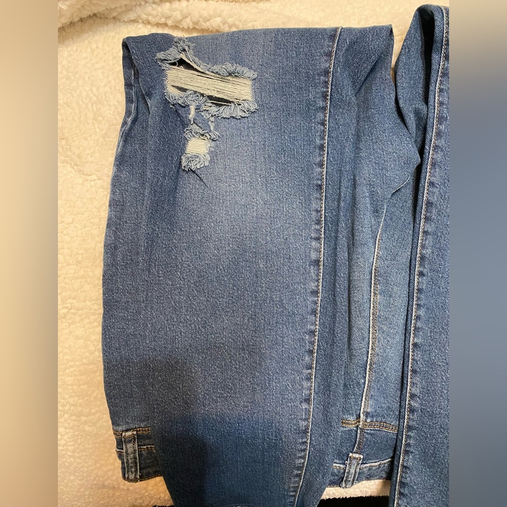 Style & Co. Curvy Ripped Skinny Blue Jeans Mid Rise Tummy Control size 14 - Picture 11 of 16